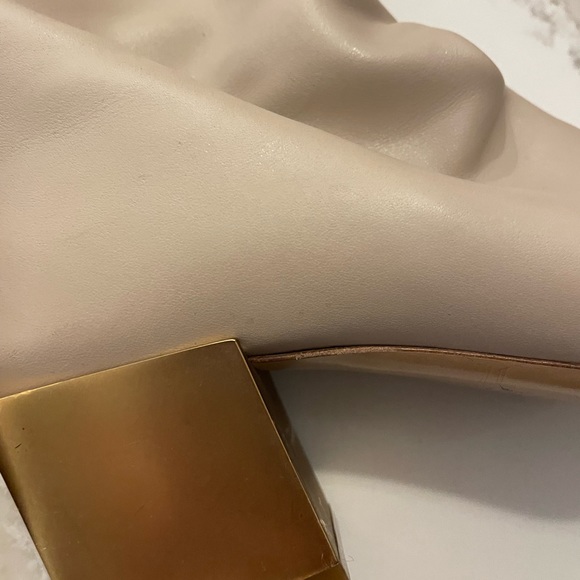 Salvatore Ferragamo AVIO tall Italian leather boots - Picture 6 of 10